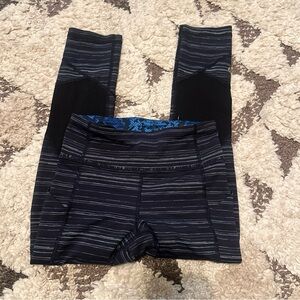 Lululemon adult Black and white Patterned Leggings size 2